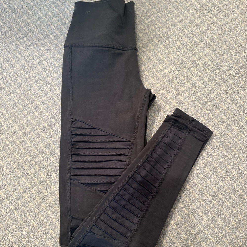 Alo Yoga Moro Leggings